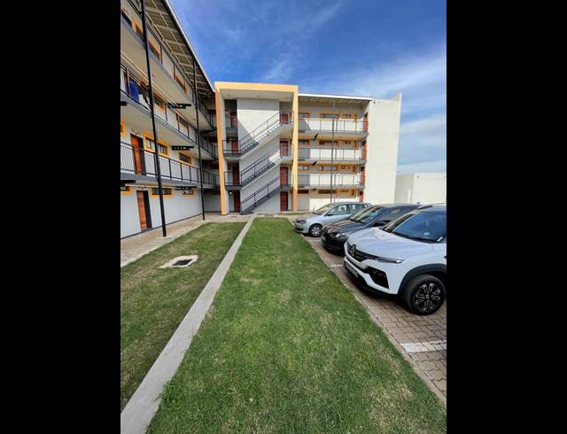 2 BEDROOM APARTMENT FOR SALE IN PROTEA GLEN